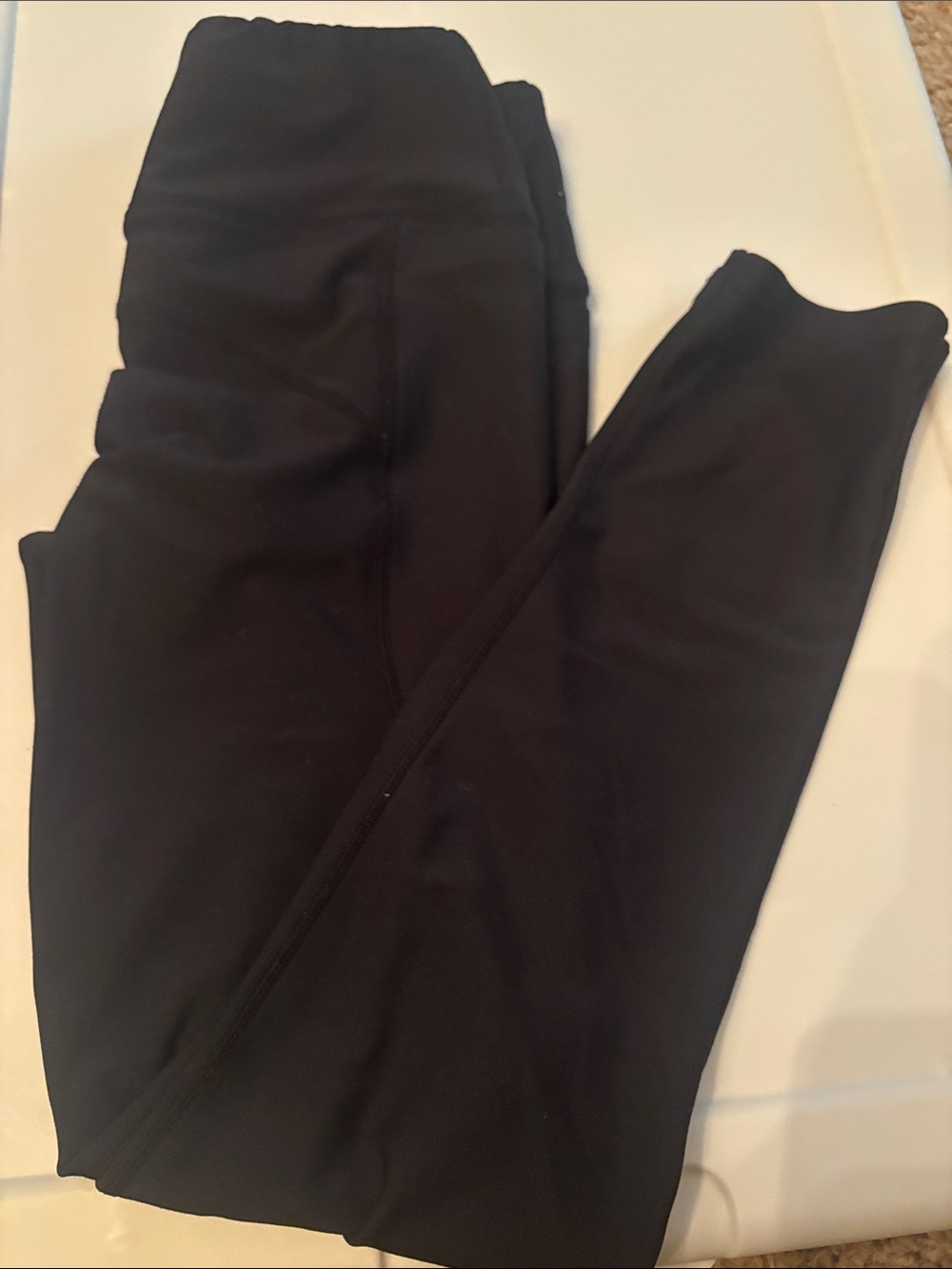 GK Black High-Rise Active Cropped Leggings CL